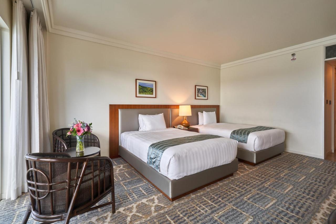 Lotte Hotel Guam Tumon Exterior photo